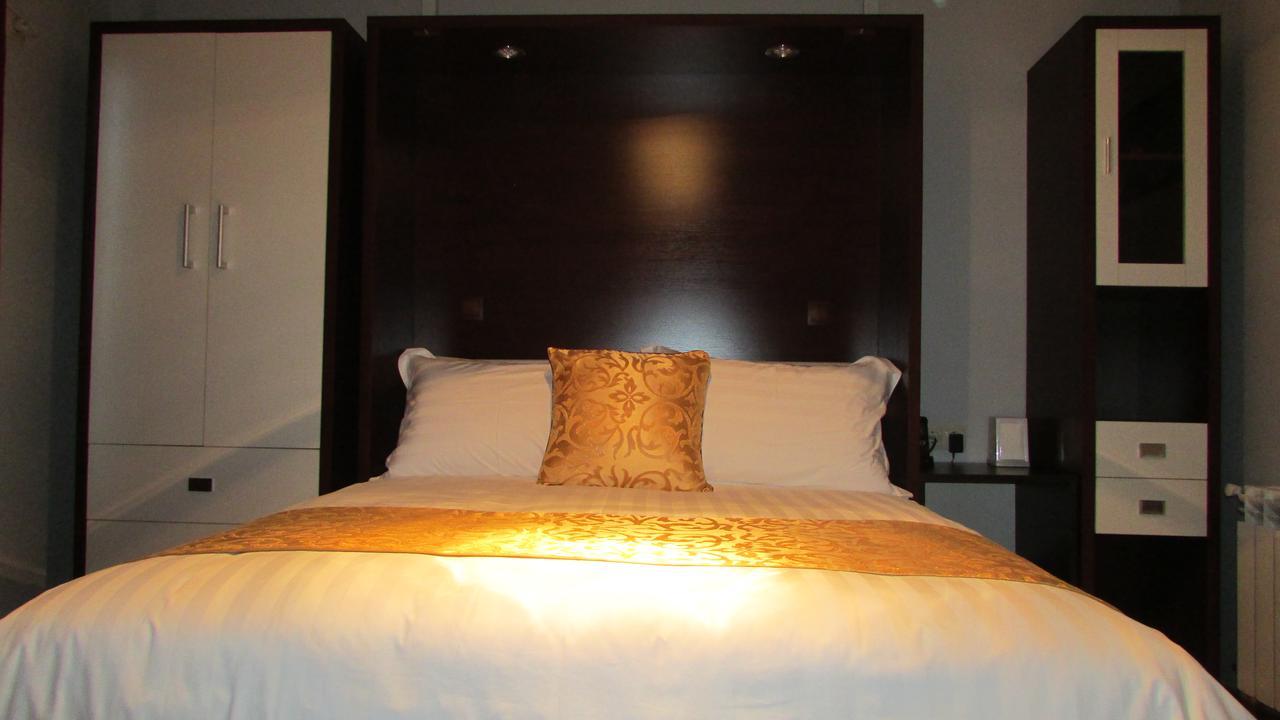 Top Boutique Hotel（首席精品酒店） Тбилиси Экстерьер фото