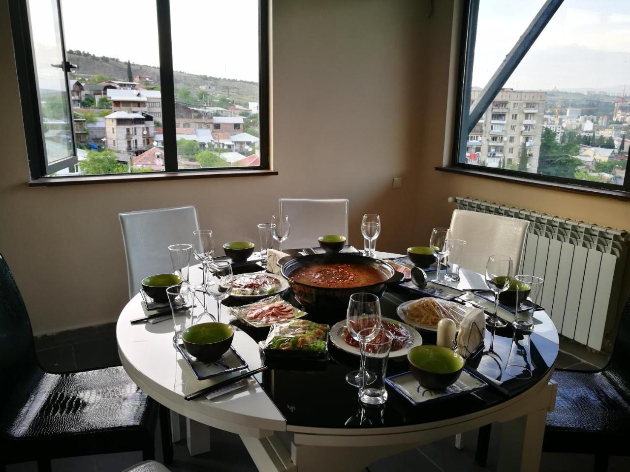 Top Boutique Hotel（首席精品酒店） Тбилиси Экстерьер фото