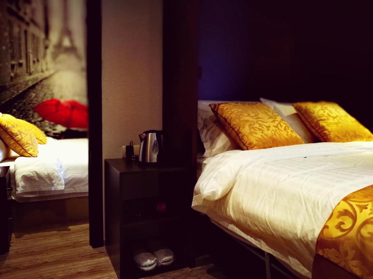 Top Boutique Hotel（首席精品酒店） Тбилиси Экстерьер фото