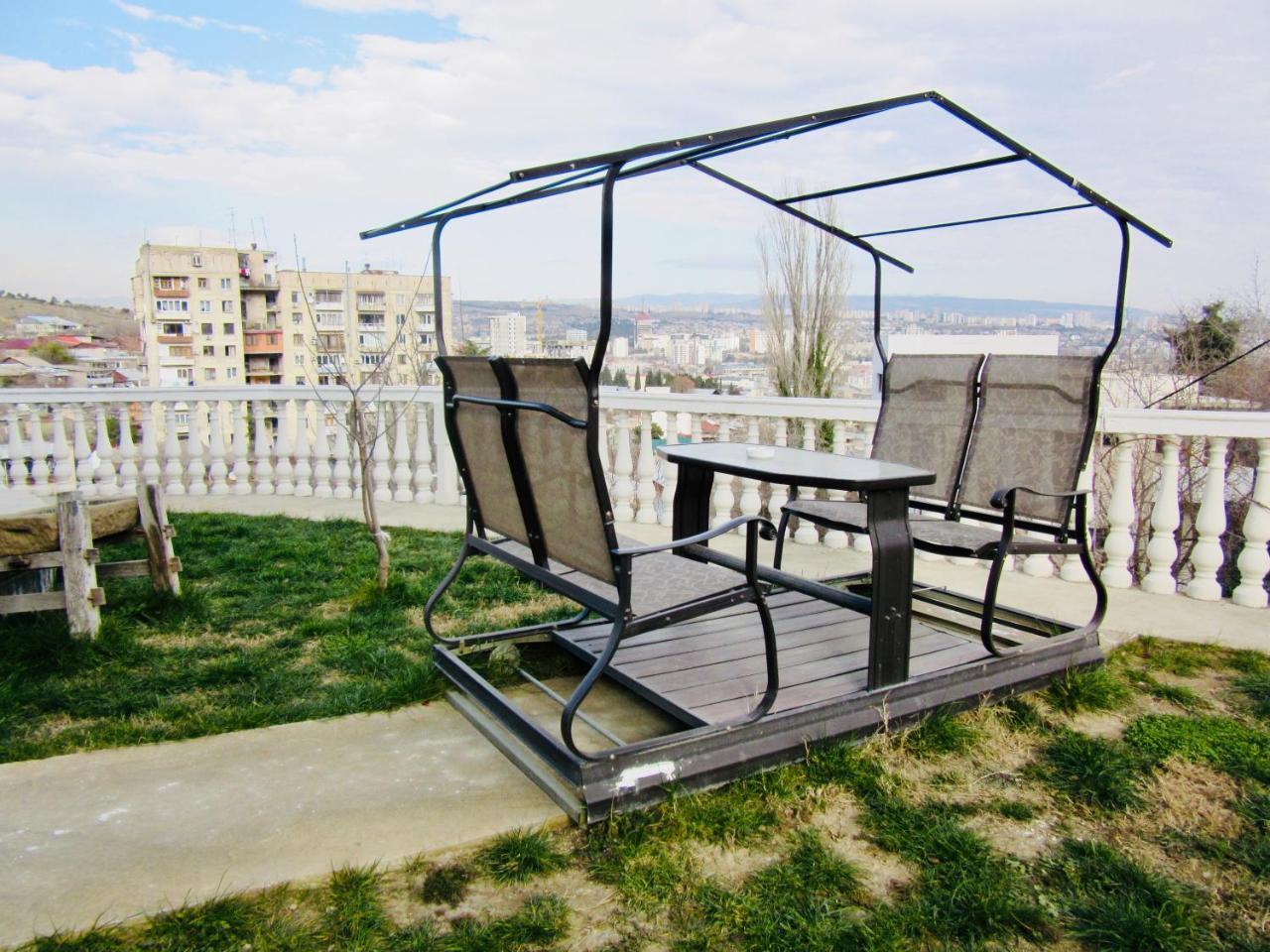 Top Boutique Hotel（首席精品酒店） Тбилиси Экстерьер фото