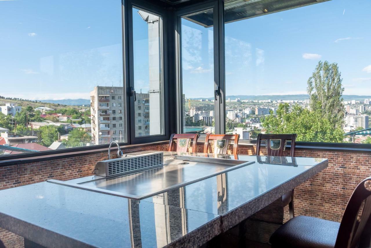 Top Boutique Hotel（首席精品酒店） Тбилиси Экстерьер фото